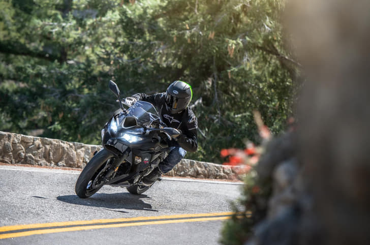 Kawasaki Ninja 650 Metallic Matte Black Cornering Shot